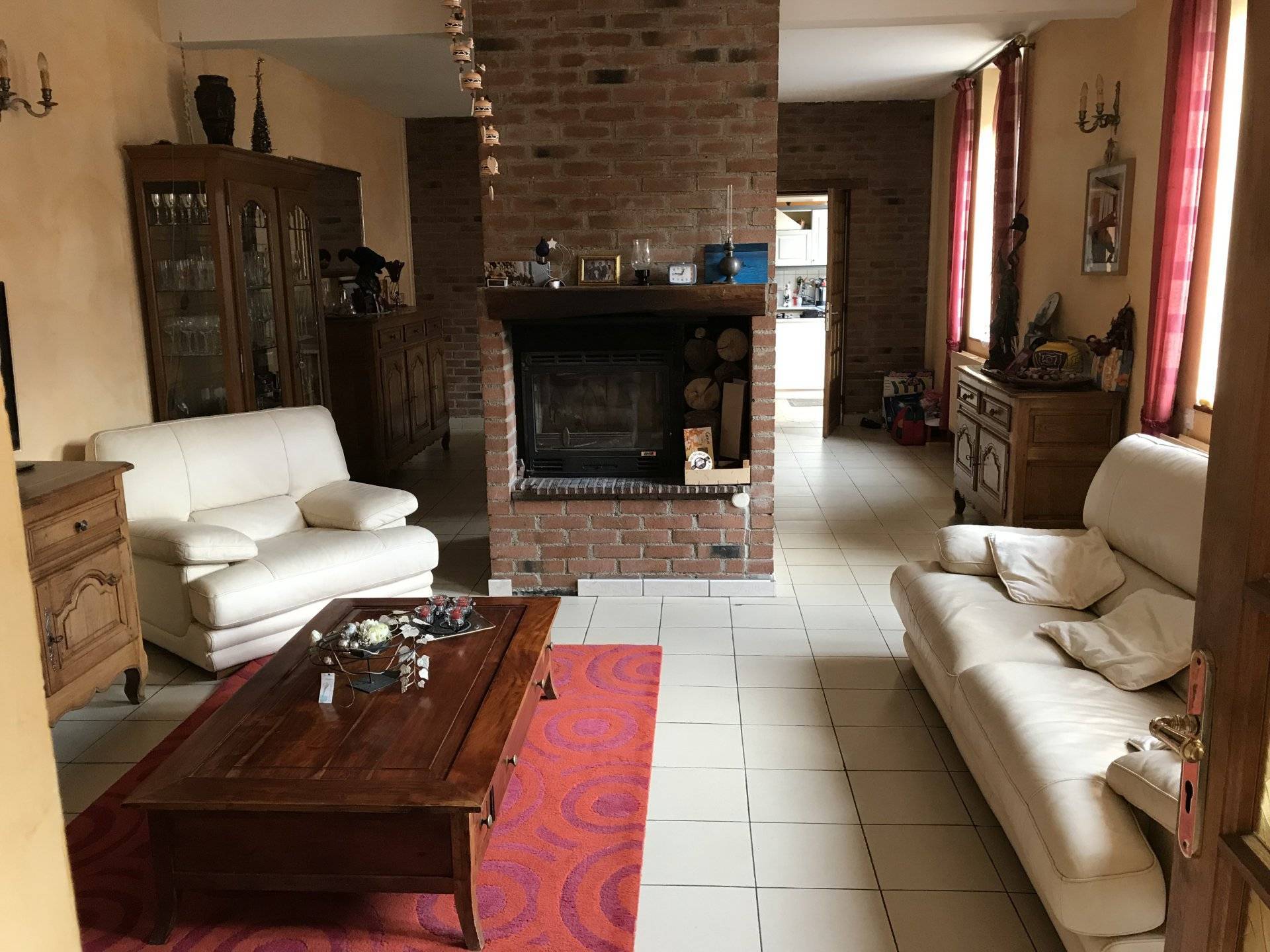 Living-room Fireplace Exposed bricks Tile
